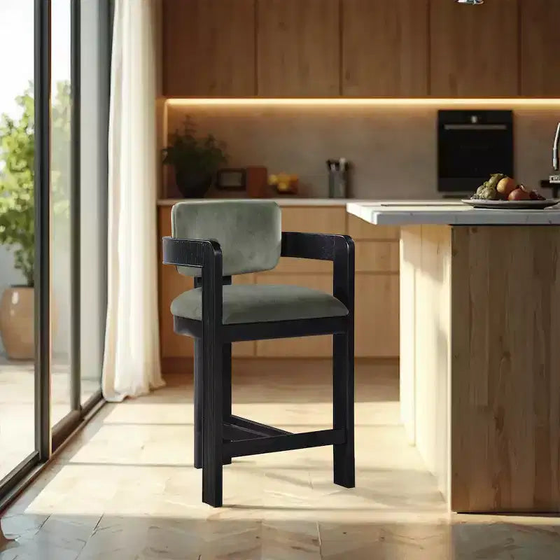 Tabouret de comptoir en velours vert, sans accoudoirs et à dossier bas, 1 place